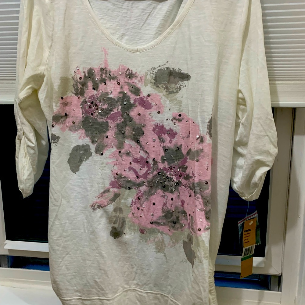 DKNY white and pink shirt